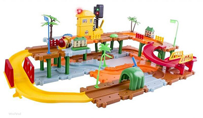 WolVol Battery Operated Big Trains Track Set