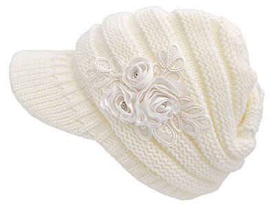 Women’s Cable Knit Hat with Flower Accent