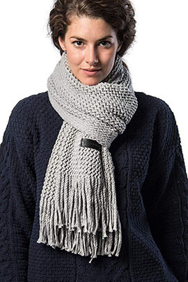 Mio Marino Women’s Knitted Scarf