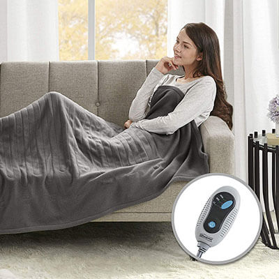 Top 10 Best Electric Throw Blankets in 2023 Reviews – AmaPerfect